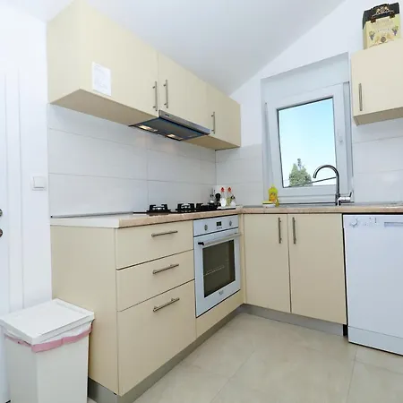 Anastazia Apartman *